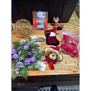 Assorted Christmas lot 2